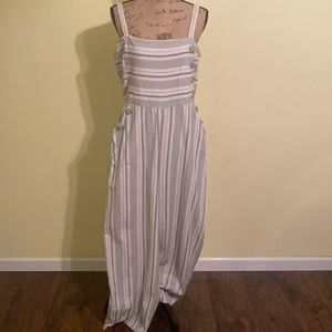 Striped jumper with pockets.